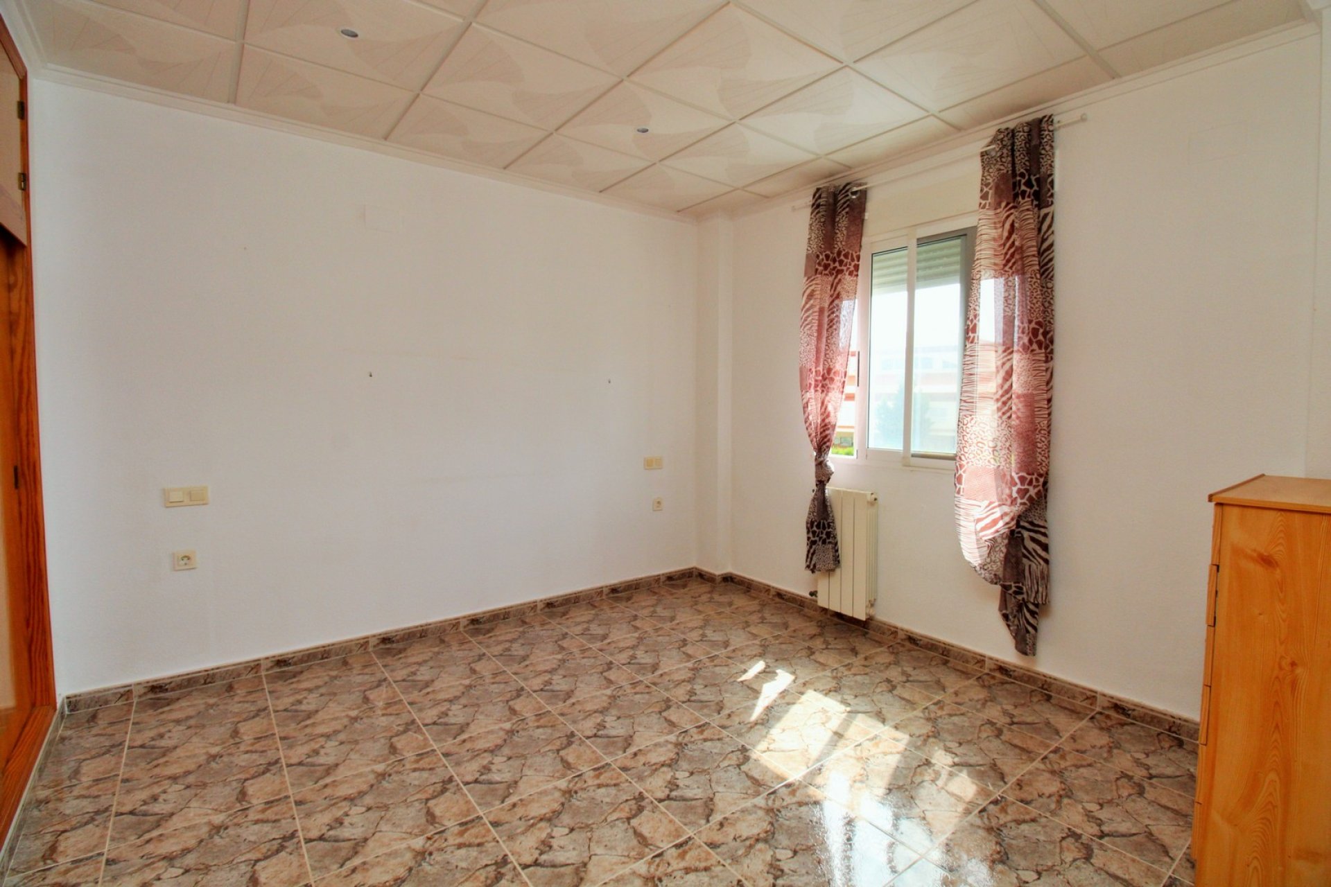 Wiederverkauf - Kommerziell -
Villamartín - Villamartin