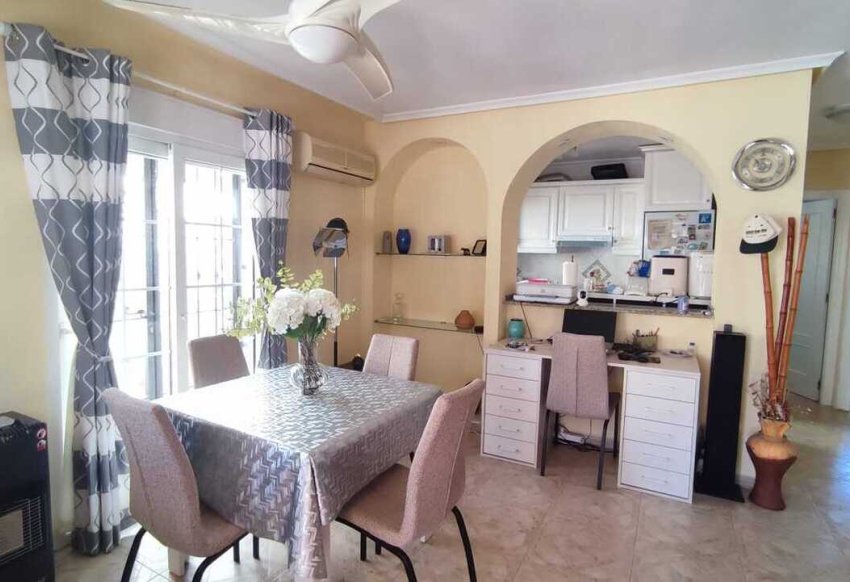 Wiederverkauf - Semi Detached Villa -
Playa Flamenca - Play Flamenca