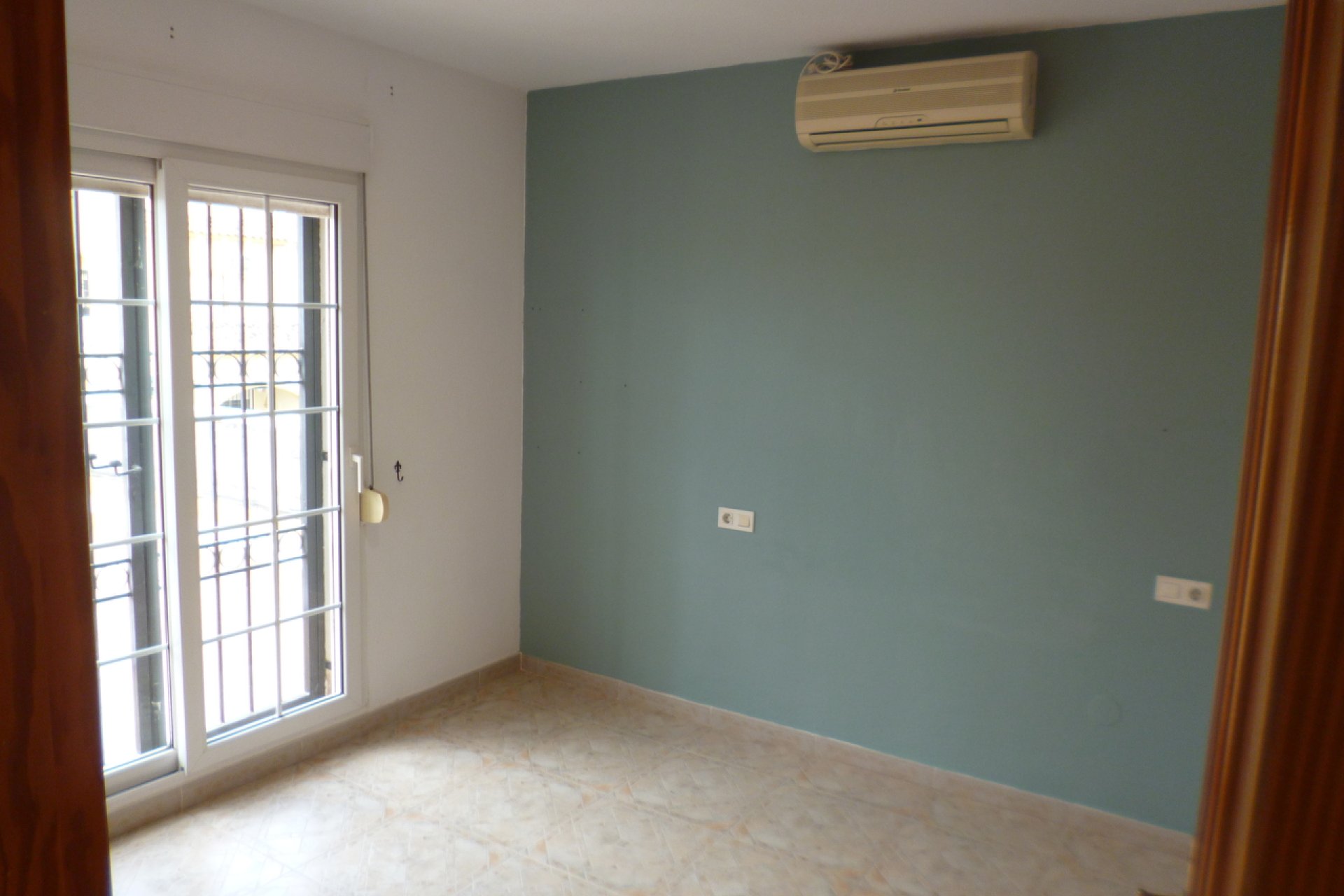 Wiederverkauf - Semi Detached Villa -
Playa Flamenca