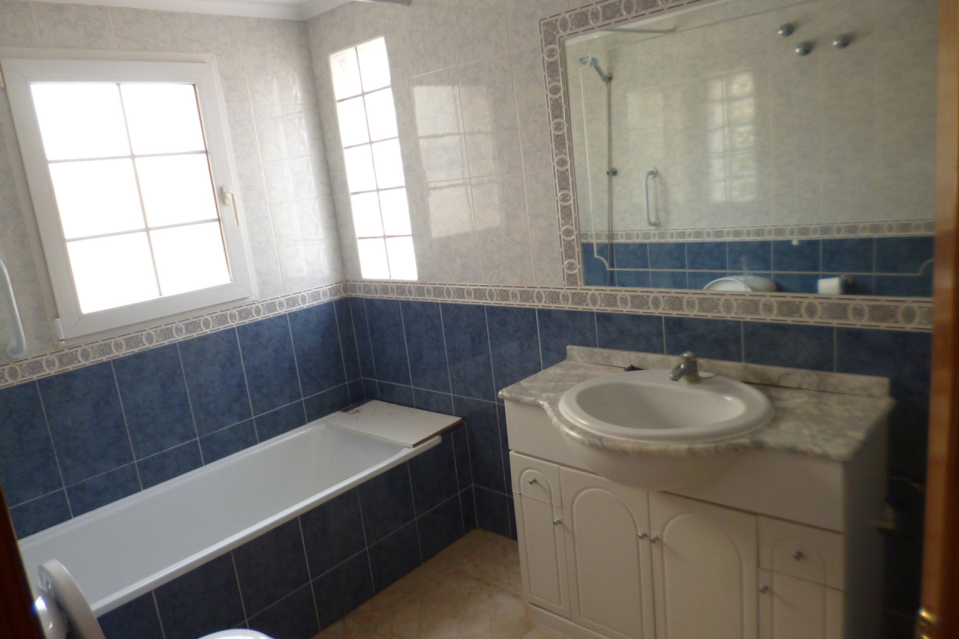 Wiederverkauf - Semi Detached Villa -
Playa Flamenca