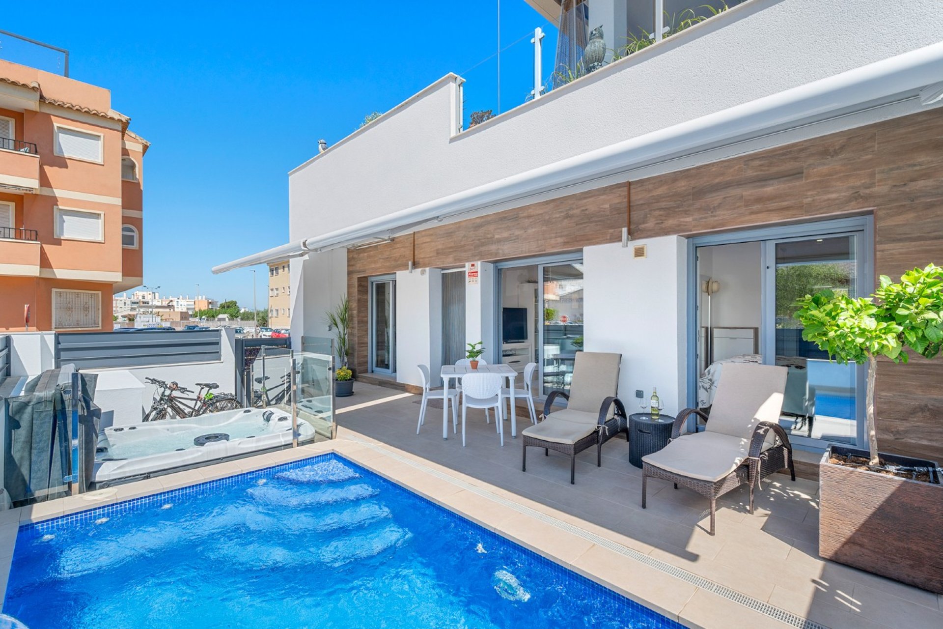 Wiederverkauf - Stadthaus -
Formentera del Segura