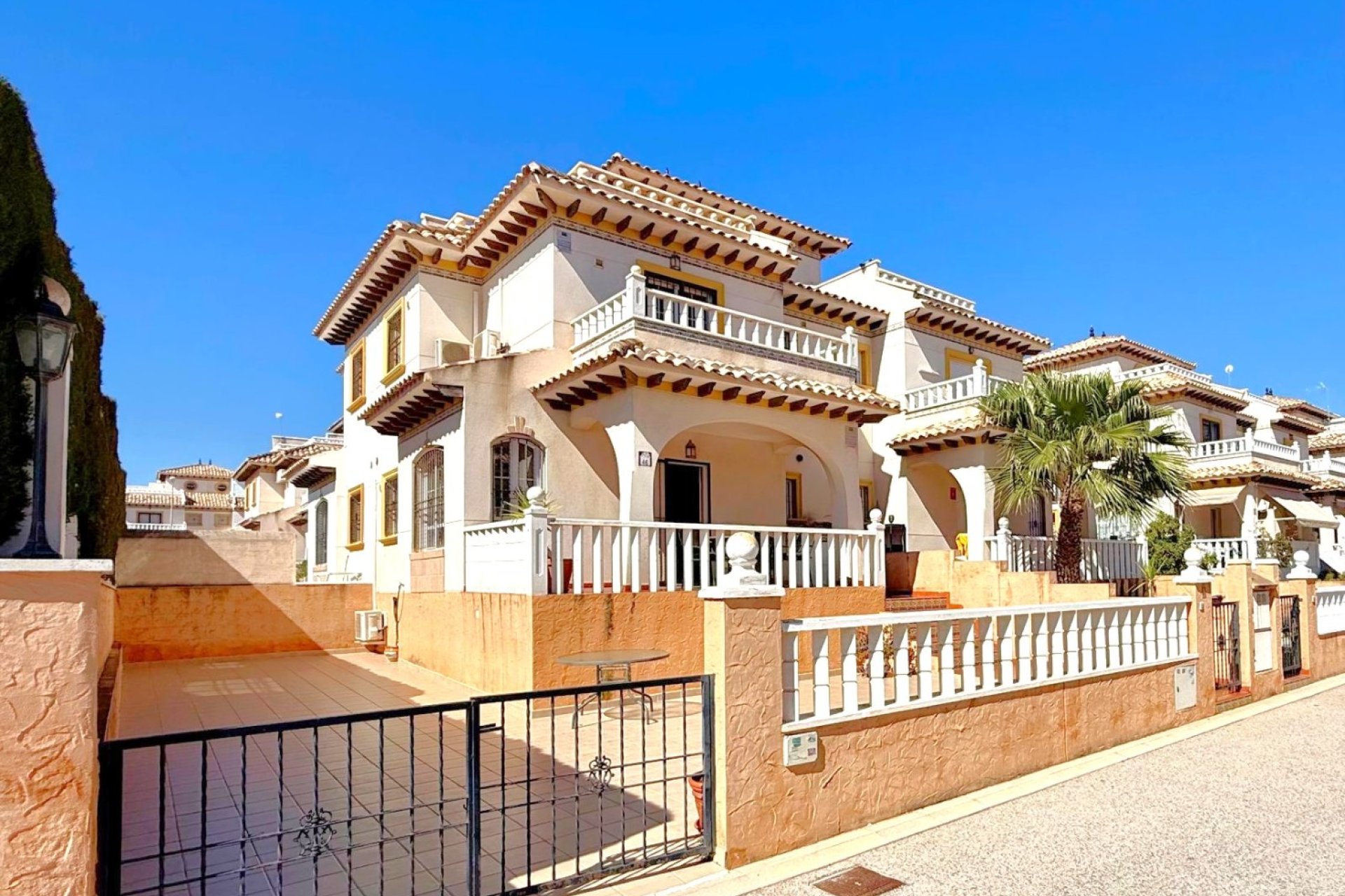 Wiederverkauf - Stadthaus -
Orihuela Costa - Lomas de Cabo Roig
