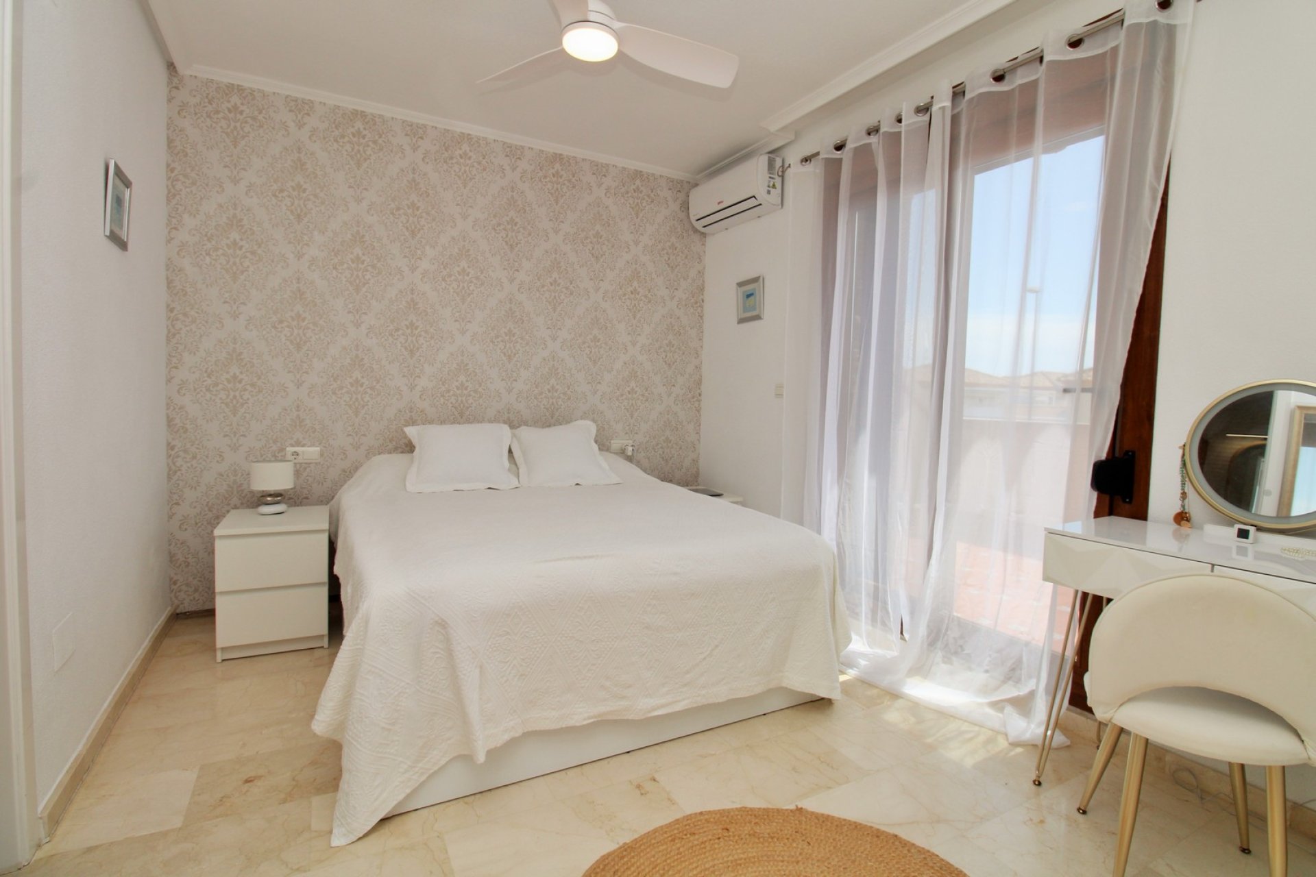 Wiederverkauf - Stadthaus -
Villamartín - PAU 8