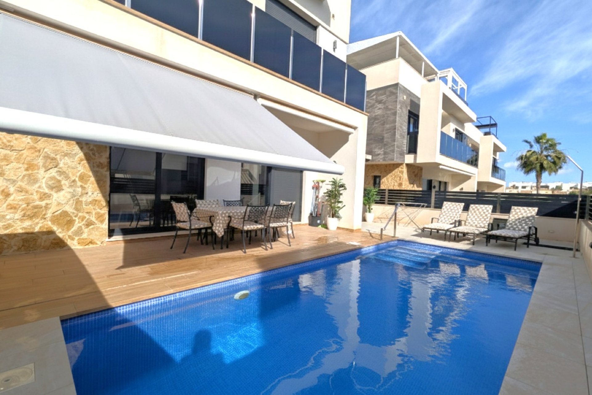 Wiederverkauf - Villa -
Cabo Roig - Lomas de Cabo Roig