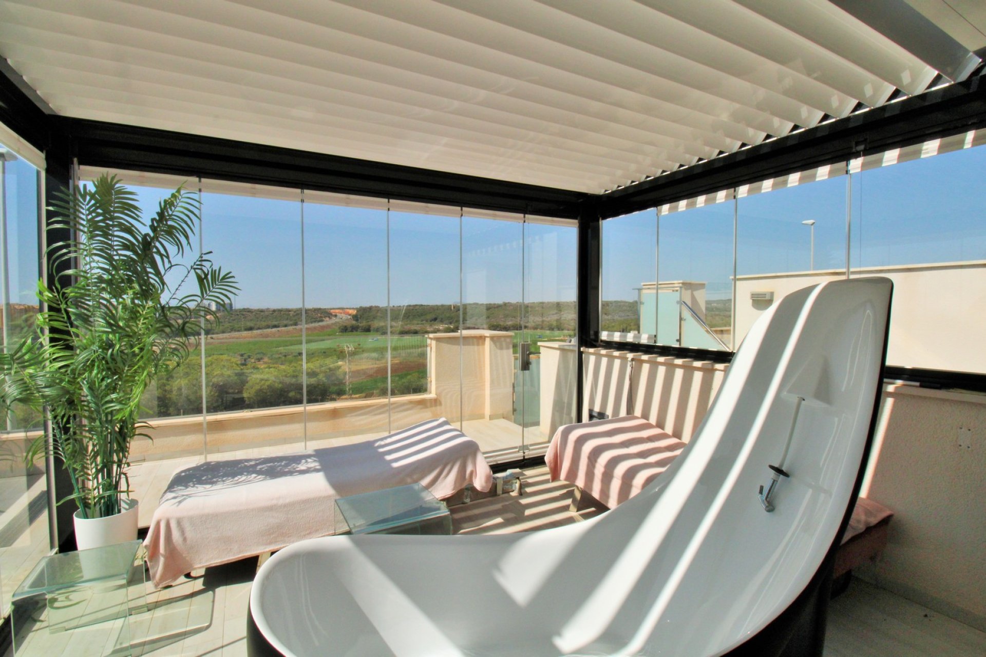 Wiederverkauf - Villa -
Cabo Roig