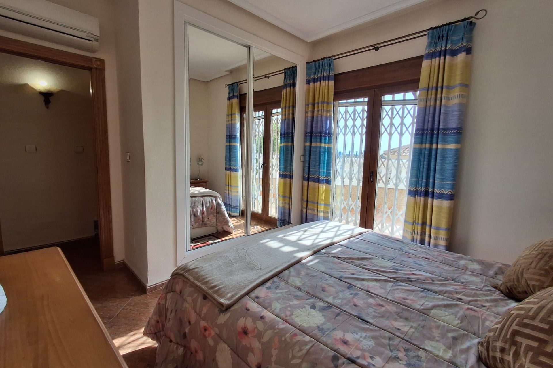 Wiederverkauf - Villa -
Los Balcones