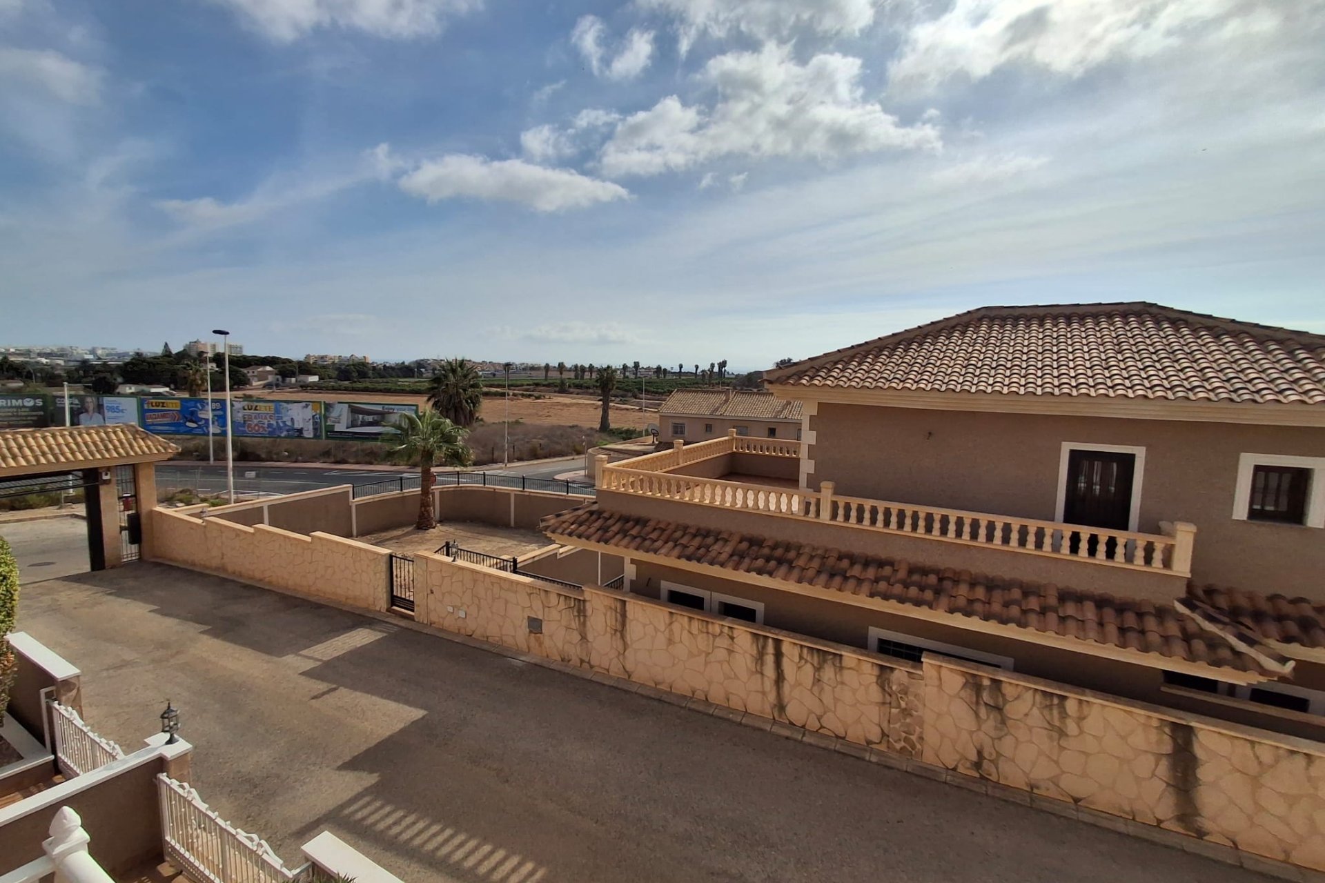 Wiederverkauf - Villa -
Los Balcones