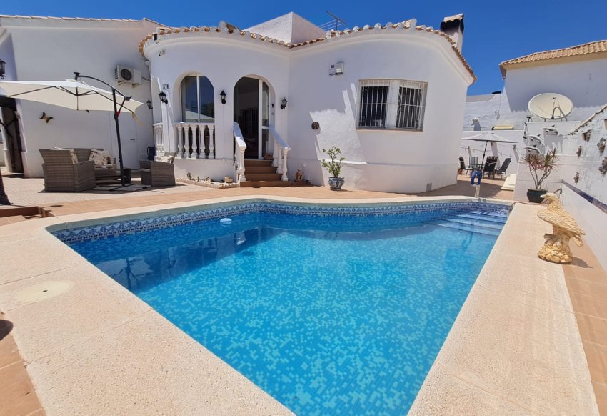 Wiederverkauf - Villa -
Orihuela Costa - La Florida