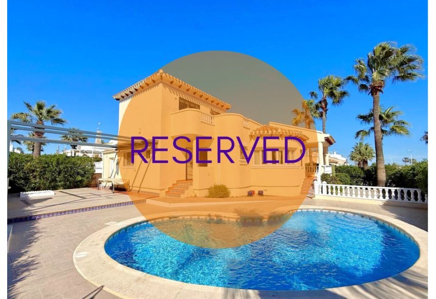 Wiederverkauf - Villa -
Orihuela Costa - Los Dolses