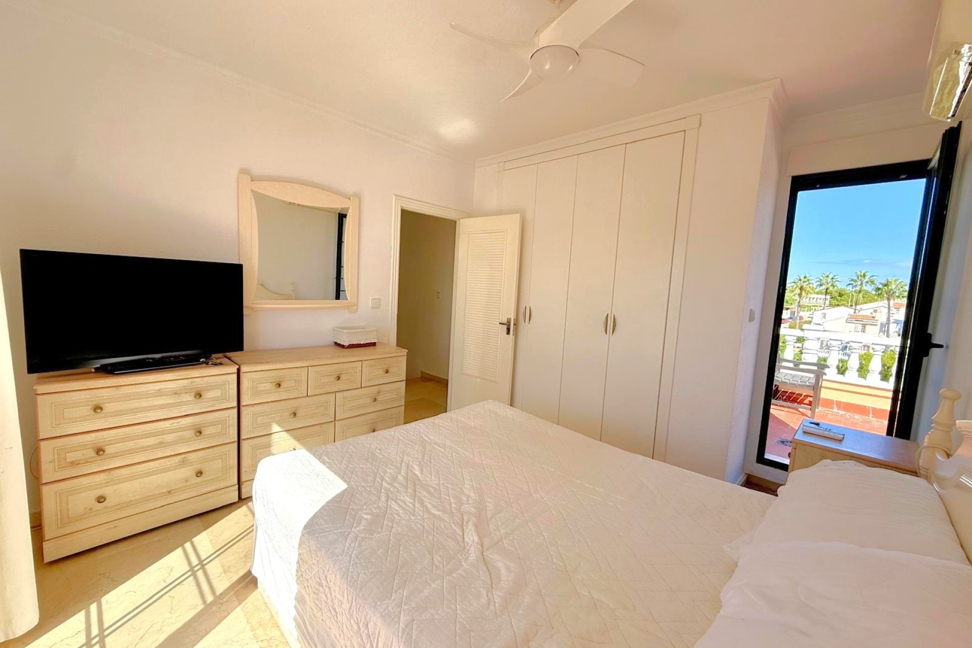 Wiederverkauf - Villa -
Orihuela Costa - Los Dolses