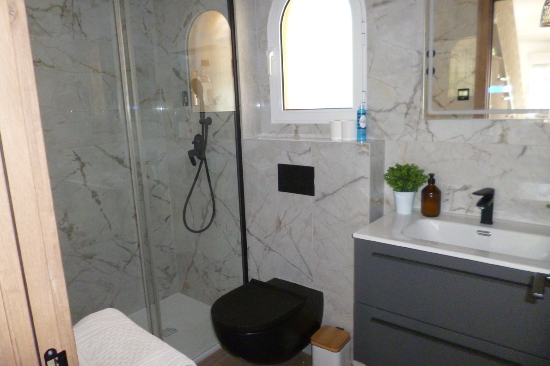 Wiederverkauf - Villa -
Pilar de la Horadada