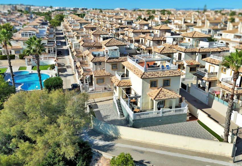 Wiederverkauf - Villa -
Playa Flamenca