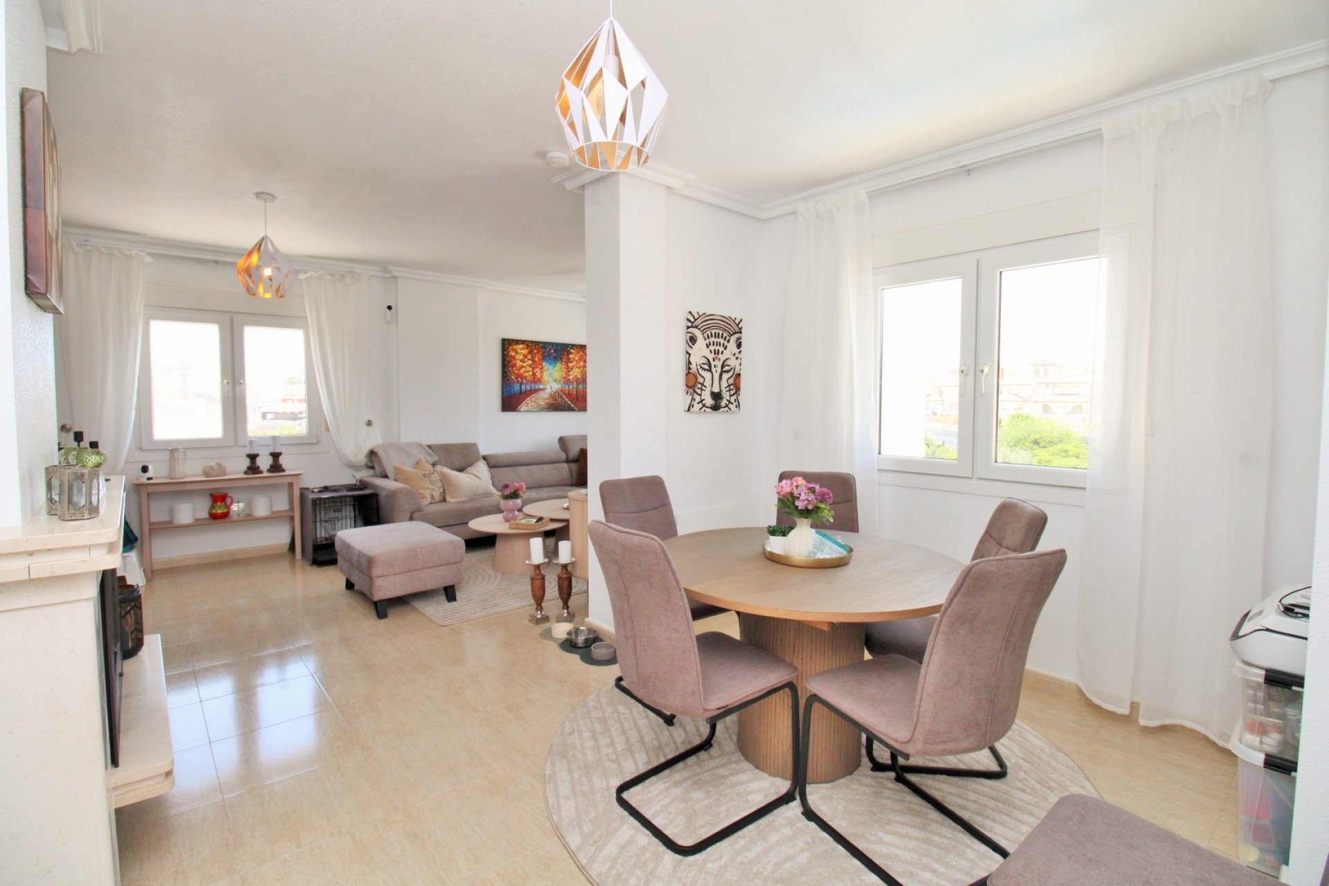 Wiederverkauf - Villa -
Villamartín - Los Dolses