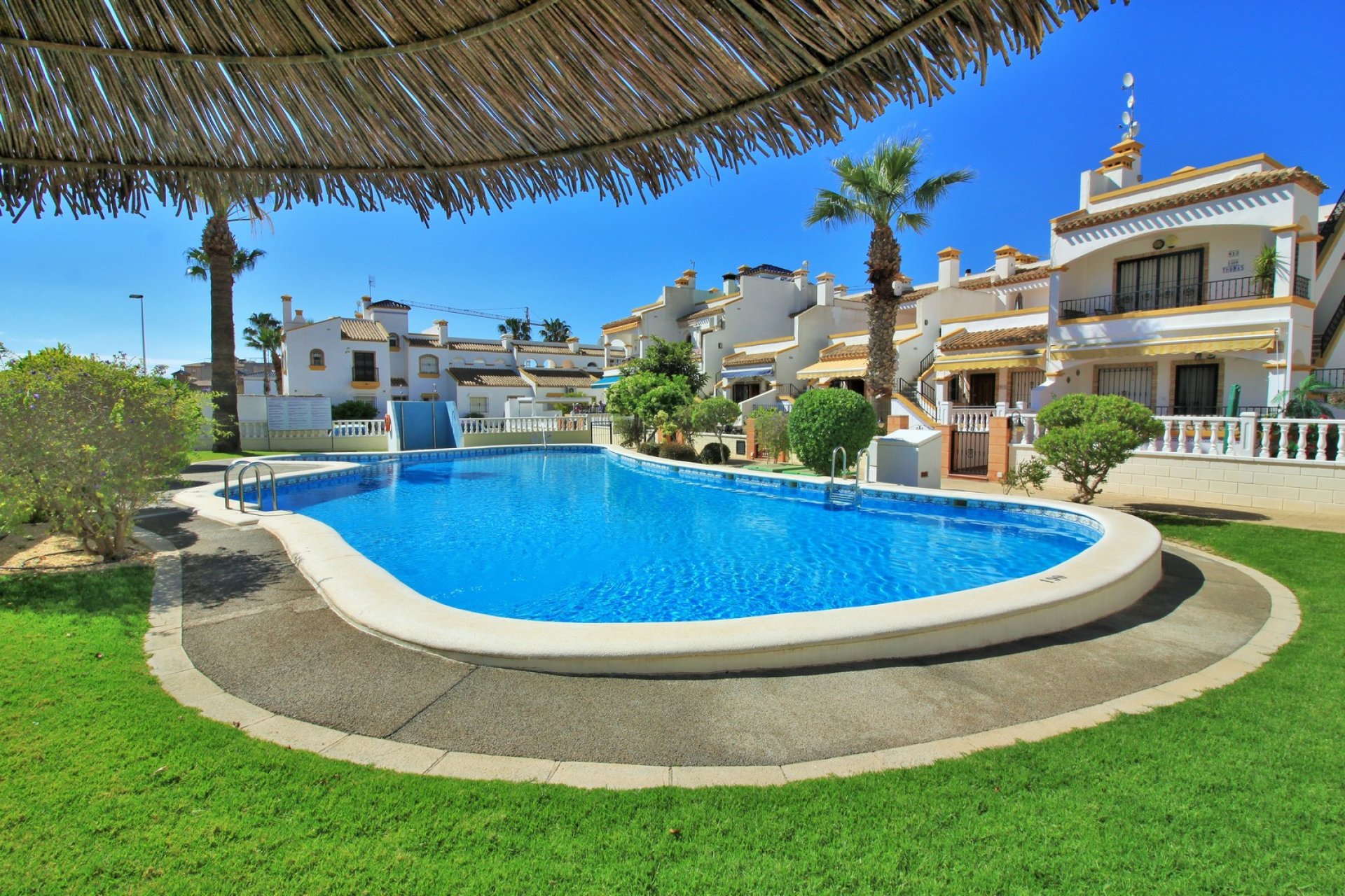 Wiederverkauf - Villa -
Villamartín - Los Dolses