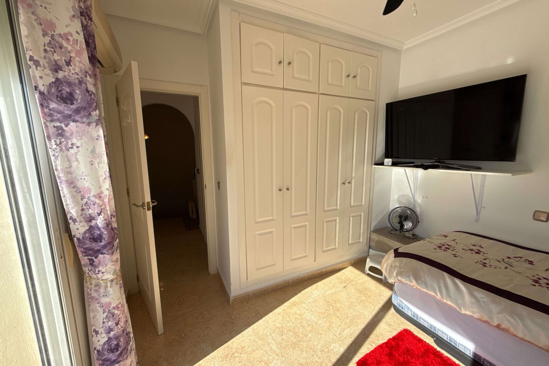 Wiederverkauf - Villa -
Villamartín - Villamartin