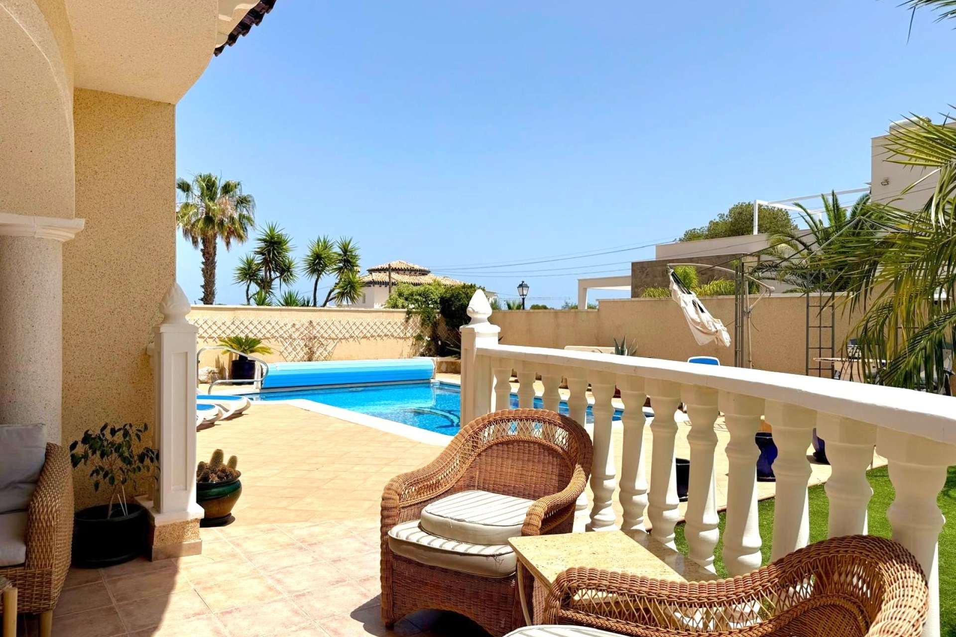 Wiederverkauf - Villa -
Villamartín - Villamartin