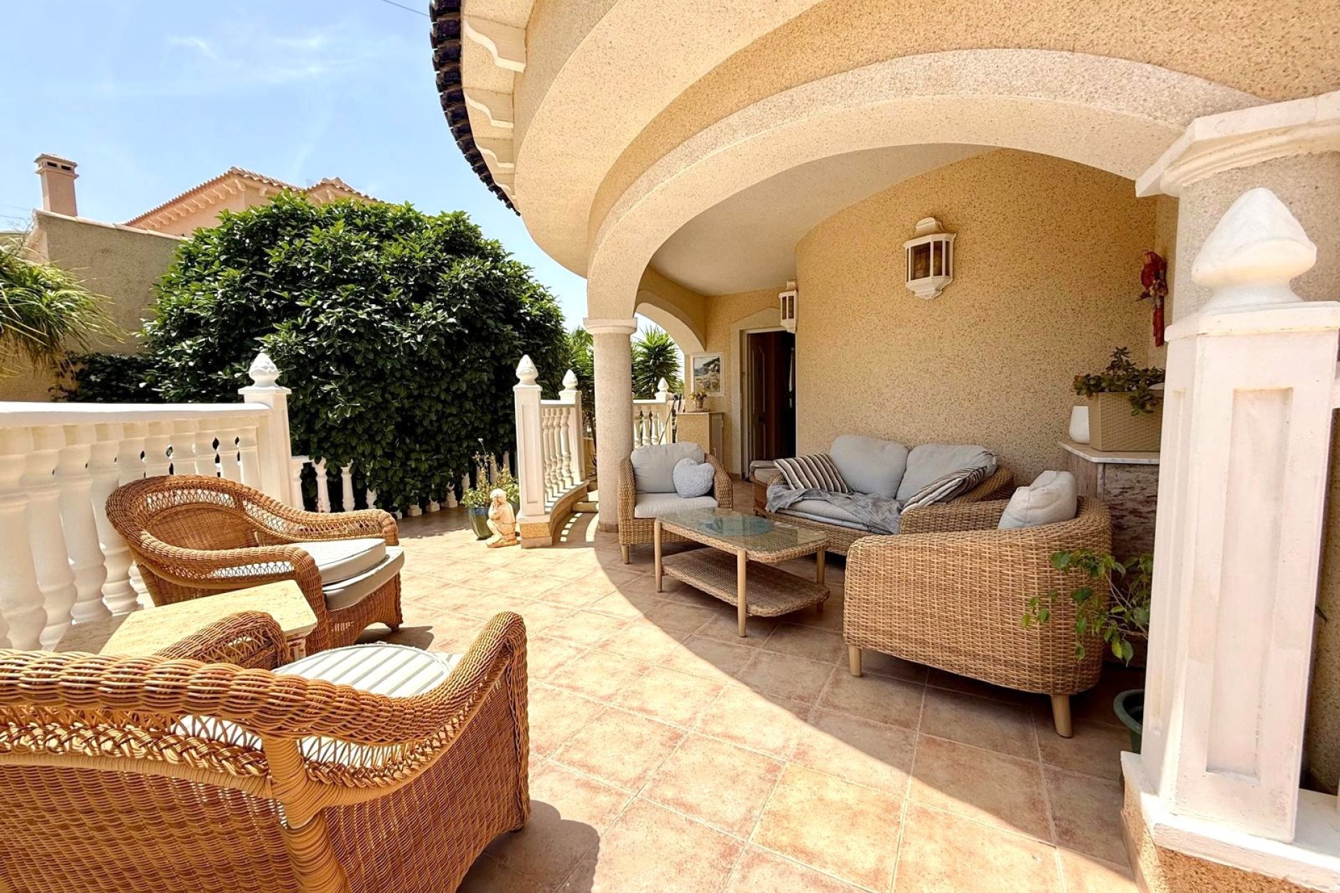 Wiederverkauf - Villa -
Villamartín - Villamartin