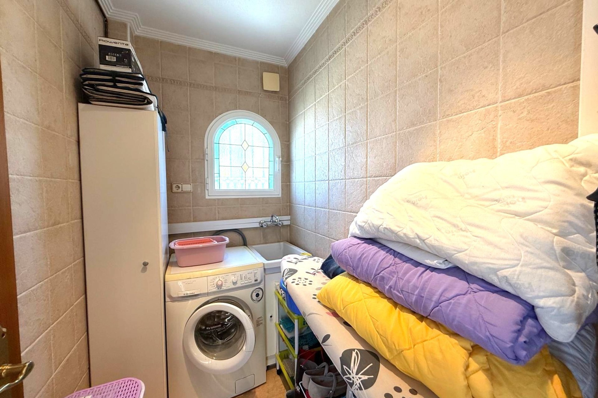 Wiederverkauf - Villa -
Villamartín - Villamartin