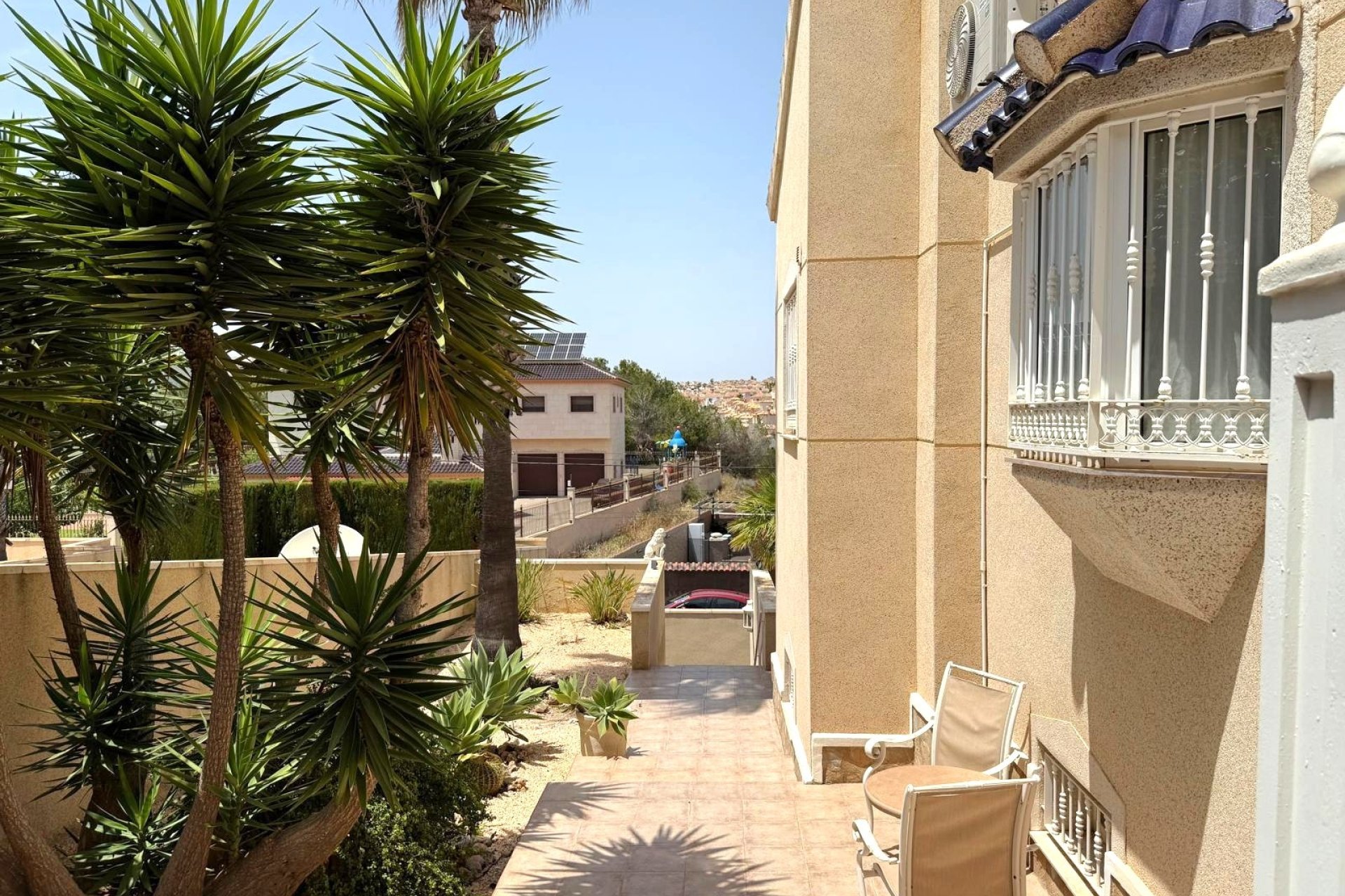 Wiederverkauf - Villa -
Villamartín - Villamartin