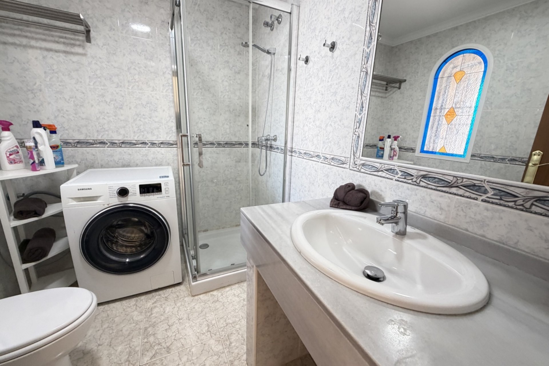 Wiederverkauf - Villa -
Villamartín - Villamartin