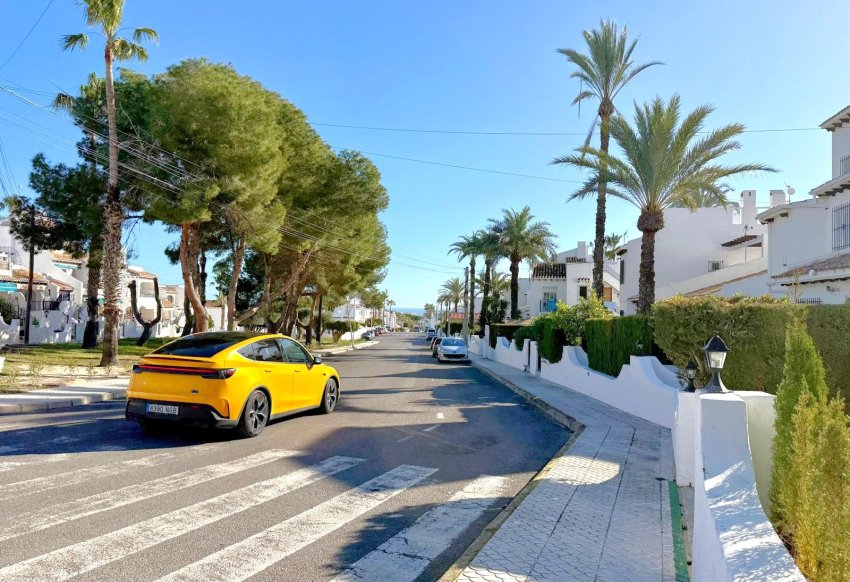 Wiederverkauf - Wohnung -
Orihuela Costa - Villamartín