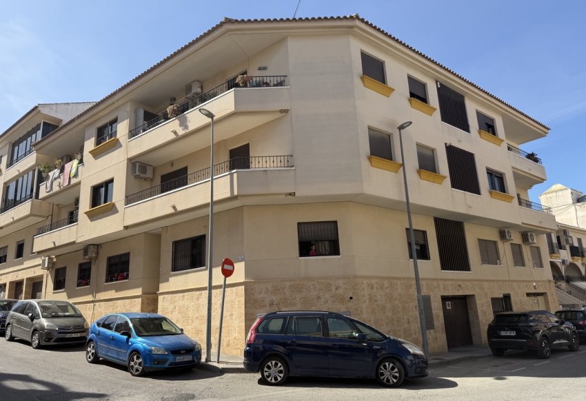 Wiederverkauf - Wohnung -
San Miguel de Salinas