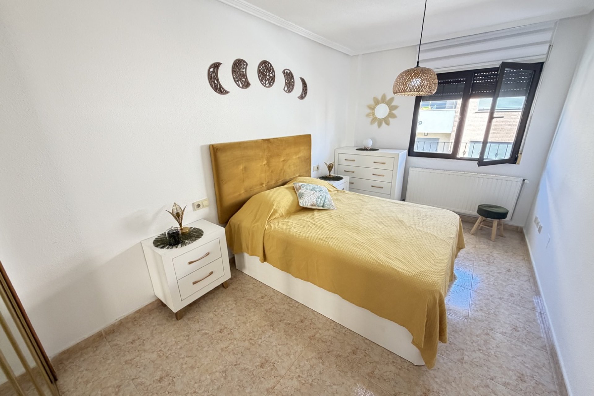 Wiederverkauf - Wohnung -
San Miguel de Salinas