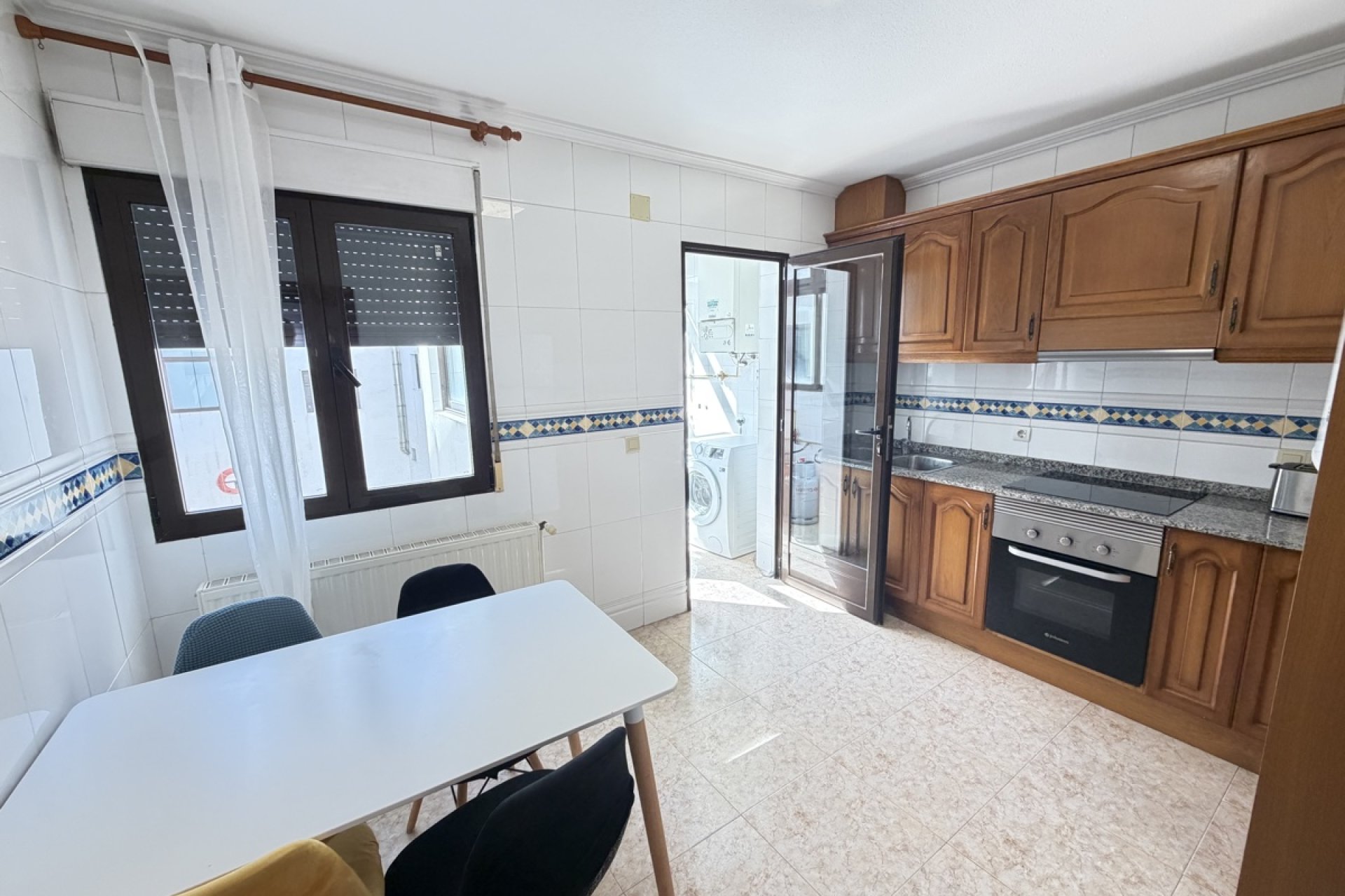 Wiederverkauf - Wohnung -
San Miguel de Salinas