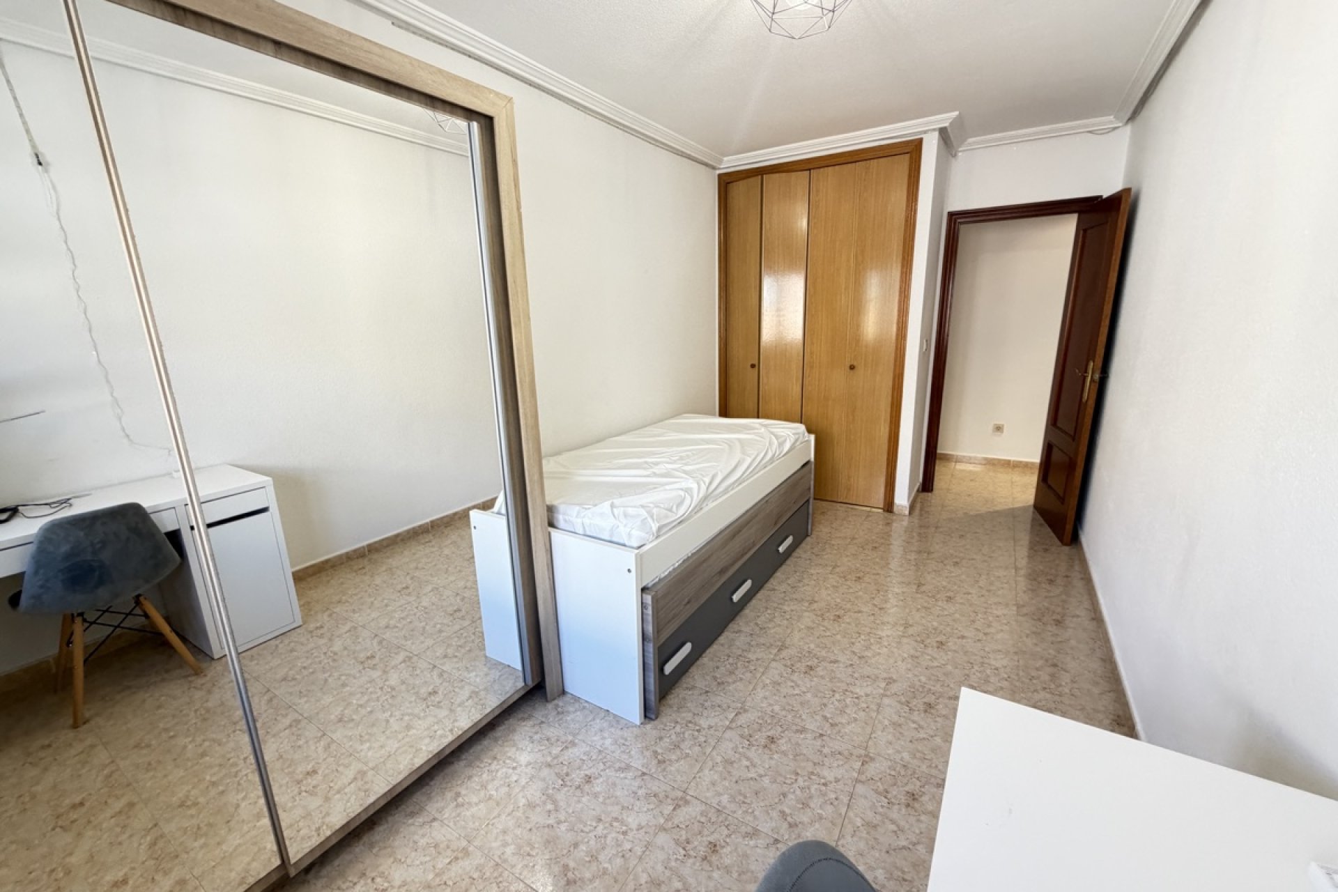 Wiederverkauf - Wohnung -
San Miguel de Salinas