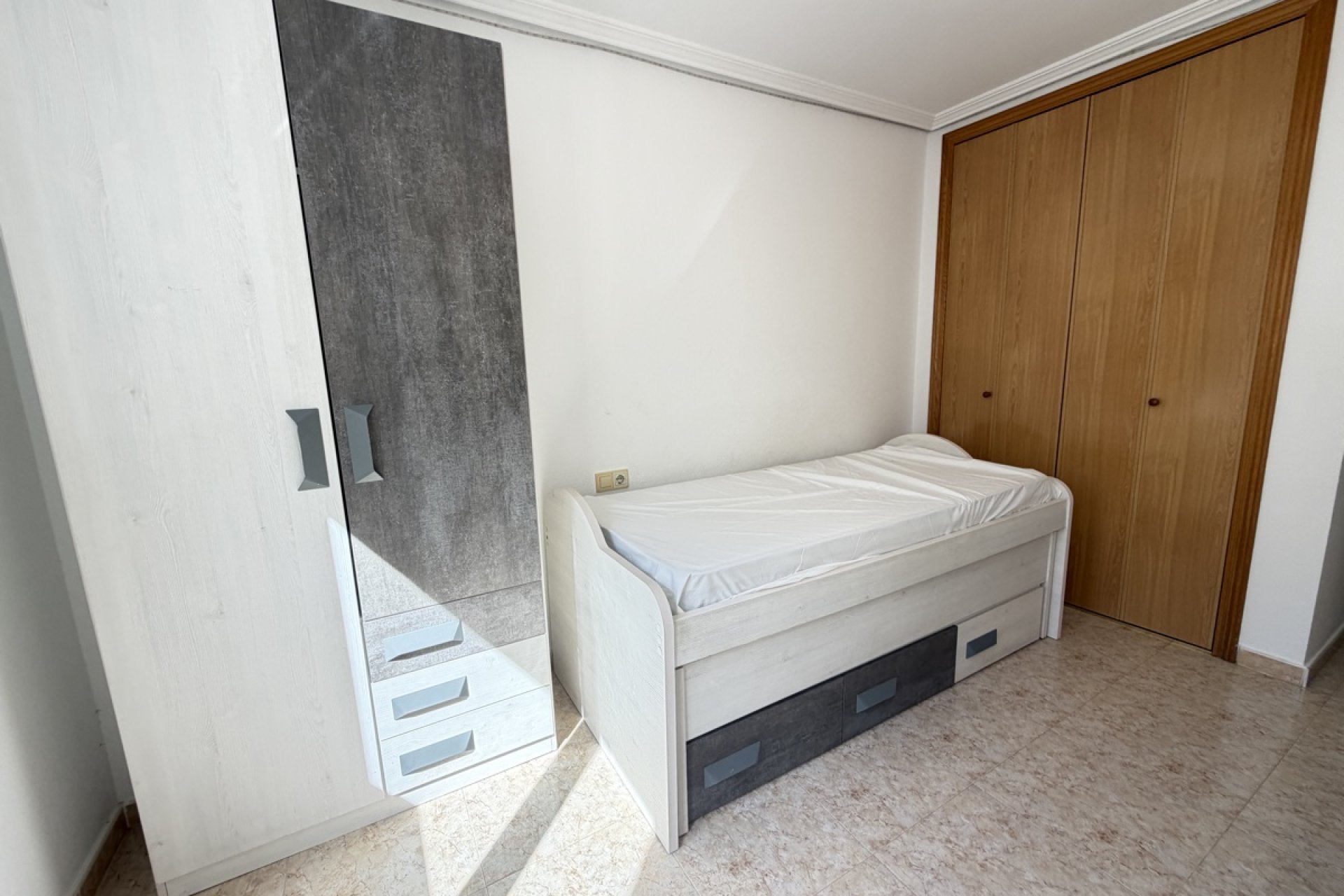 Wiederverkauf - Wohnung -
San Miguel de Salinas