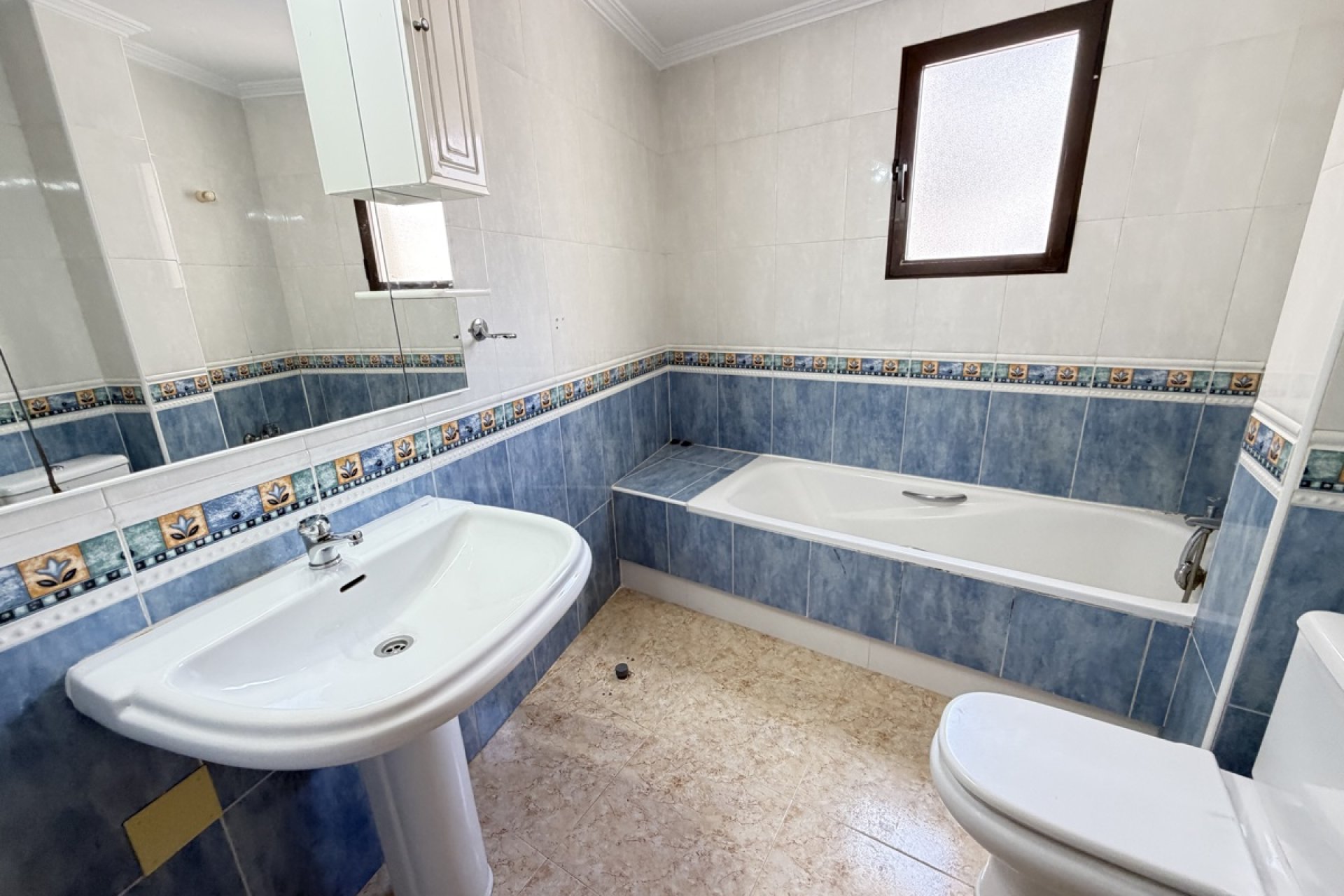 Wiederverkauf - Wohnung -
San Miguel de Salinas