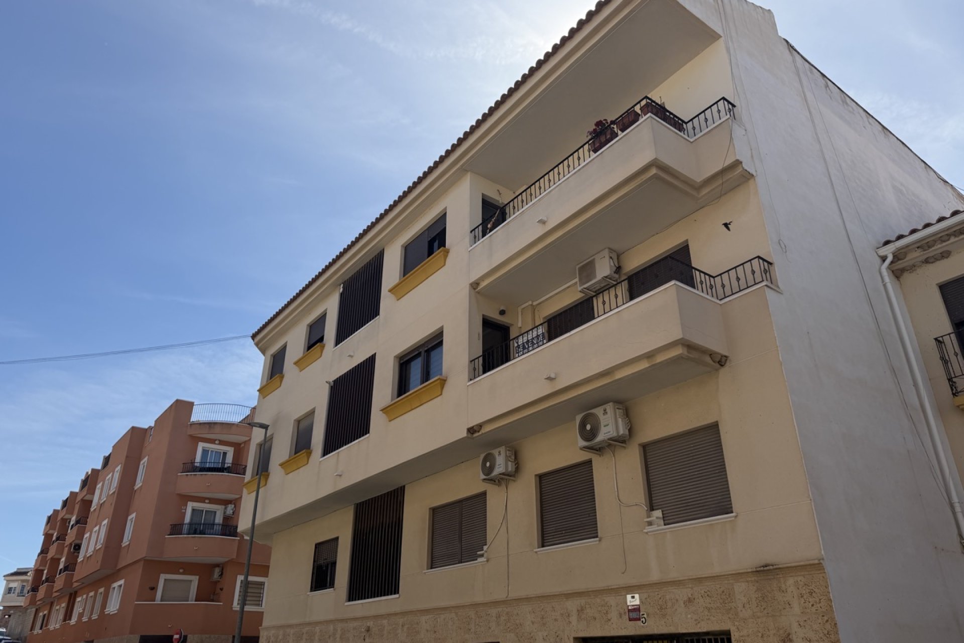 Wiederverkauf - Wohnung -
San Miguel de Salinas