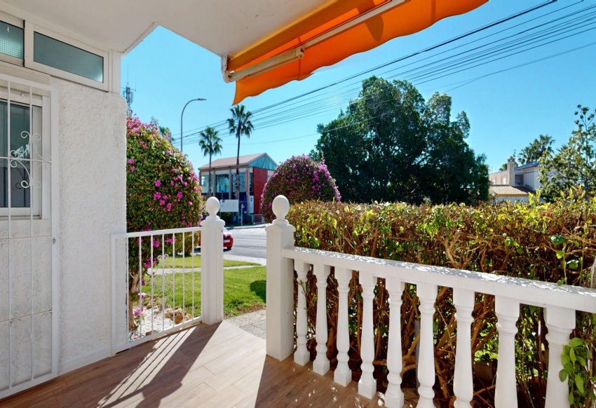 Wiederverkauf - Wohnung -
Villamartín - Costa Blanca