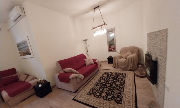 Återförsäljning - Radhus -
Villamartín - Villamartin