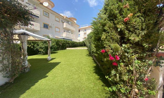 Återförsäljning - Radhus -
Villamartín - Villamartin