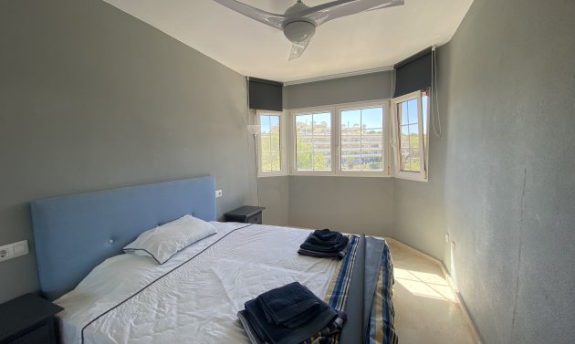 Reventa - Adosado -
Villamartín - Villamartin