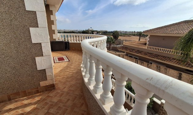 Återförsäljning - Villa -
Los Balcones