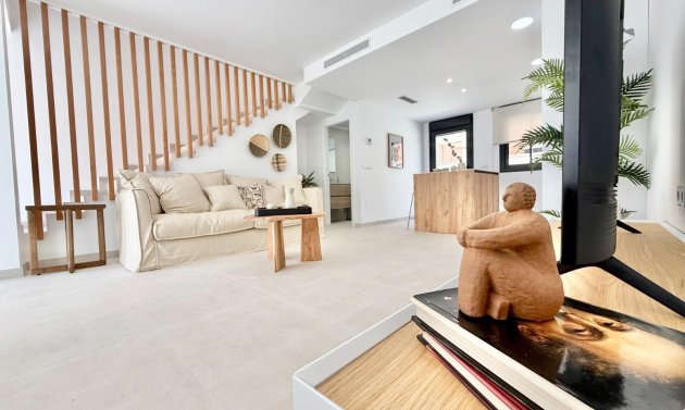 New Build - Townhouse -
Cox - San Fernando