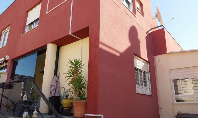 Resale - Townhouse -
Villamartín - Blue Lagoon