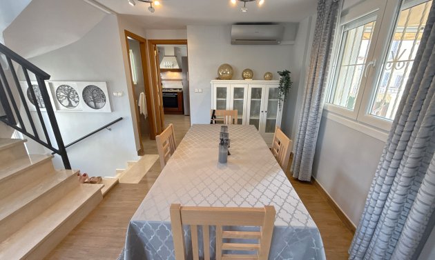 Resale - Villa -
Lomas de Cabo Roig