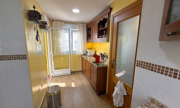 Resale - Villa -
Lomas de Cabo Roig