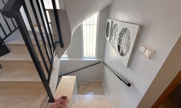 Resale - Villa -
Lomas de Cabo Roig