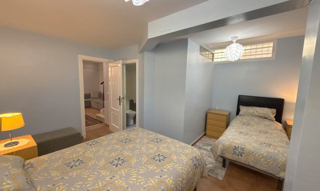 Resale - Villa -
Lomas de Cabo Roig