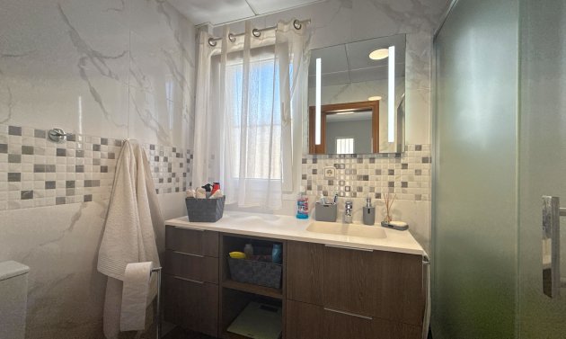 Resale - Villa -
Lomas de Cabo Roig
