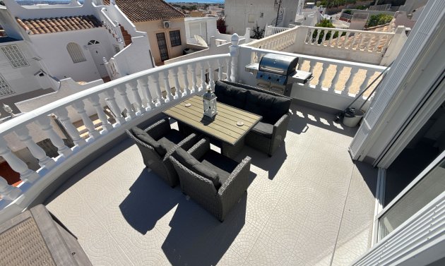 Resale - Townhouse -
Villamartín - Blue Lagoon