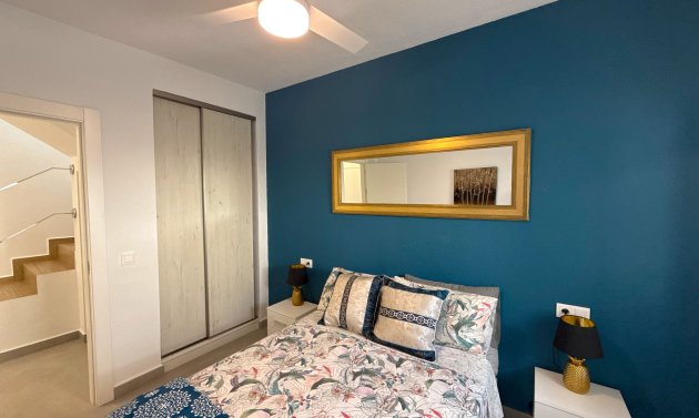 Resale - Townhouse -
Villamartín - Blue Lagoon
