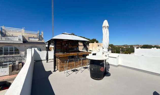 Resale - Townhouse -
Villamartín - Blue Lagoon