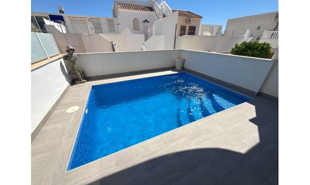 Resale - Townhouse -
Villamartín - Blue Lagoon