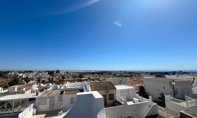 Resale - Townhouse -
Villamartín - Blue Lagoon