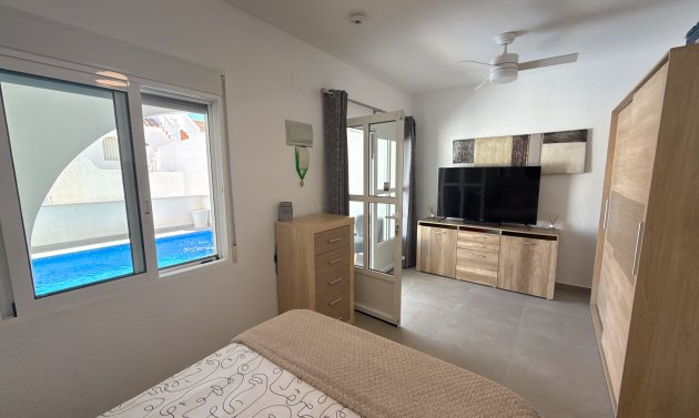 Resale - Townhouse -
Villamartín - Blue Lagoon